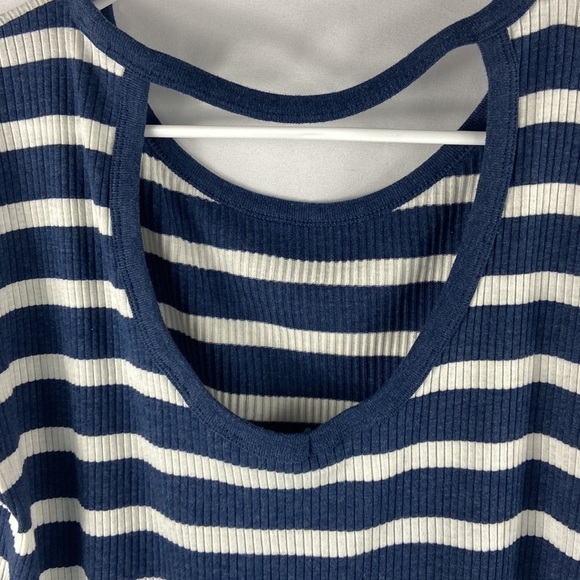 Mountain Hard Wear Stripped T-Shirt with Cut Out Back - Picture 3 of 7